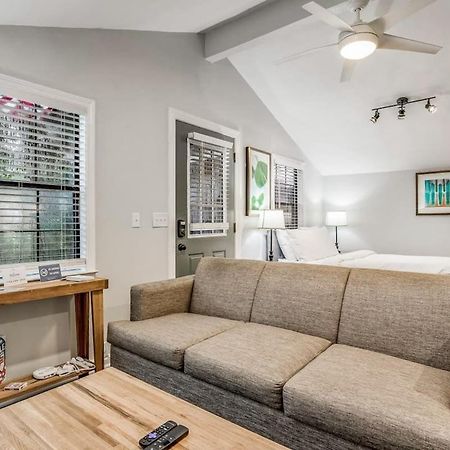 Pensacola Pearl - Studio Apartment - Pets Welcome Ngoại thất bức ảnh