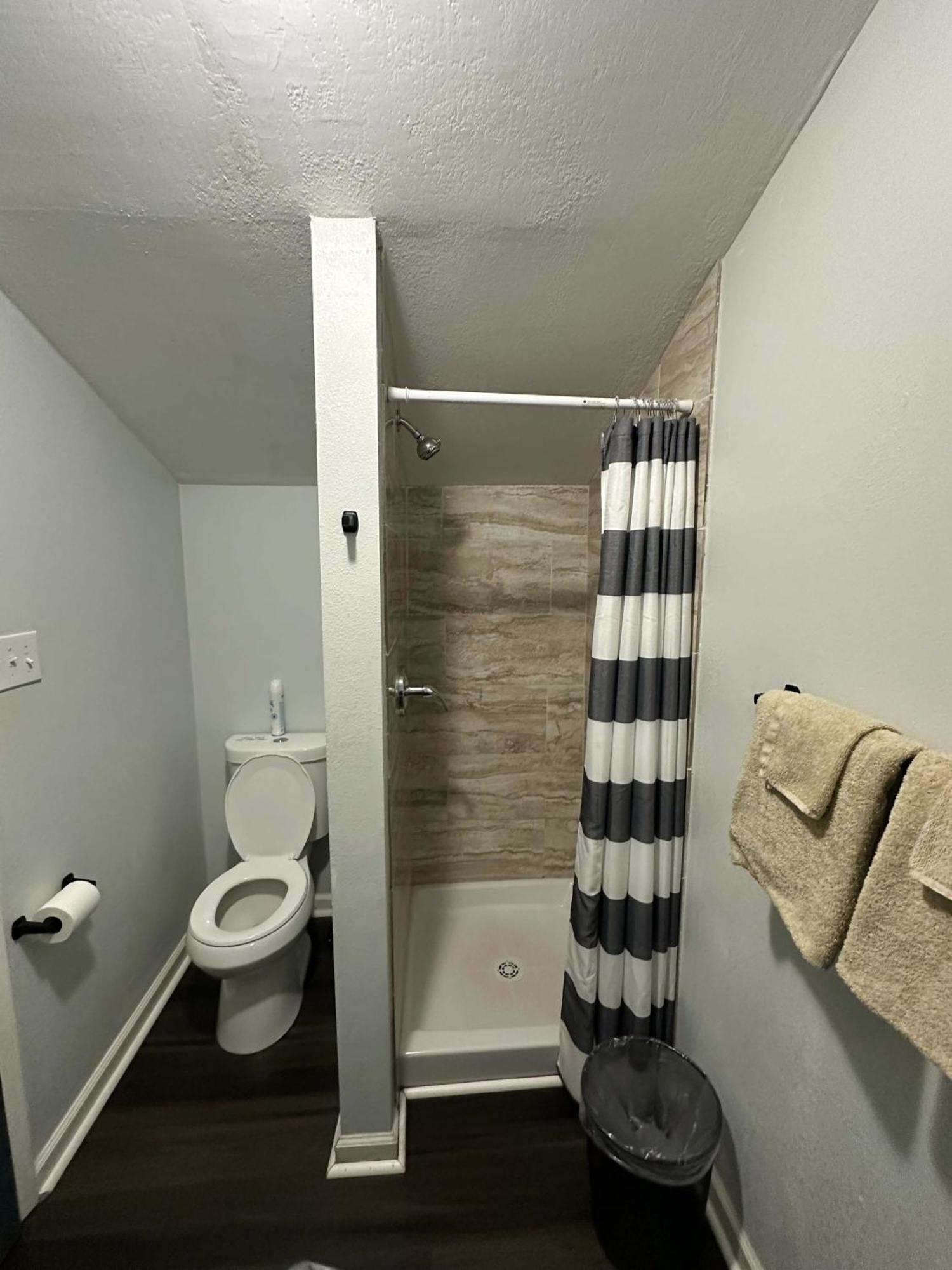 Pensacola Pearl - Studio Apartment - Pets Welcome Ngoại thất bức ảnh